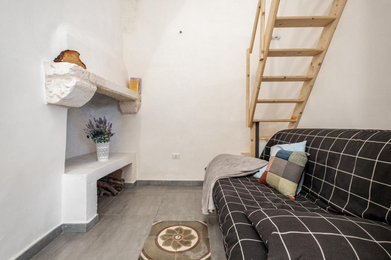 La Casa Nel Vico Pretty Apartment Остуни Экстерьер фото
